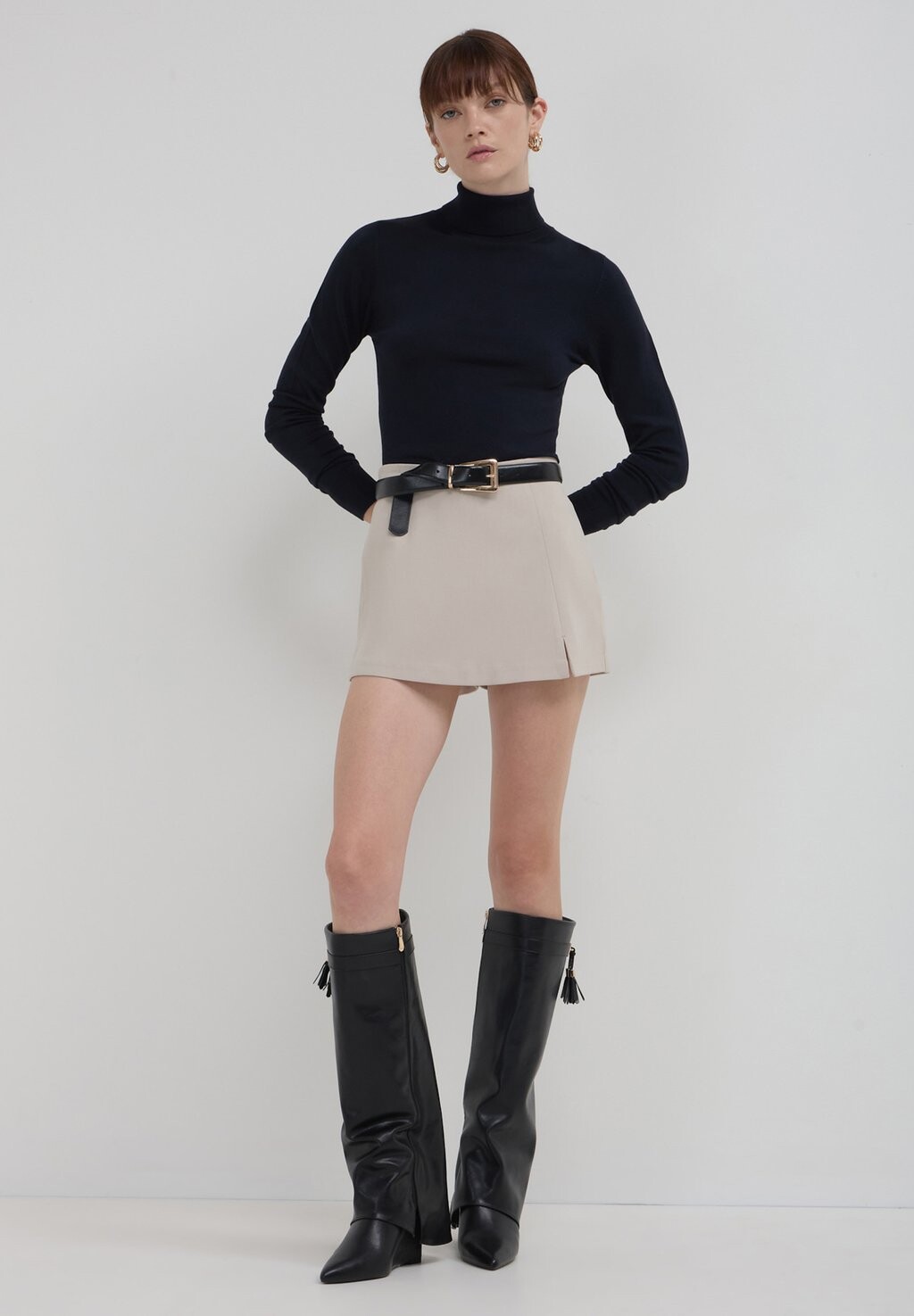 Джемпер DOLCEVITA Calliope, темно-синий
Джемпер DOLCEVITA Calliope, темно-синий