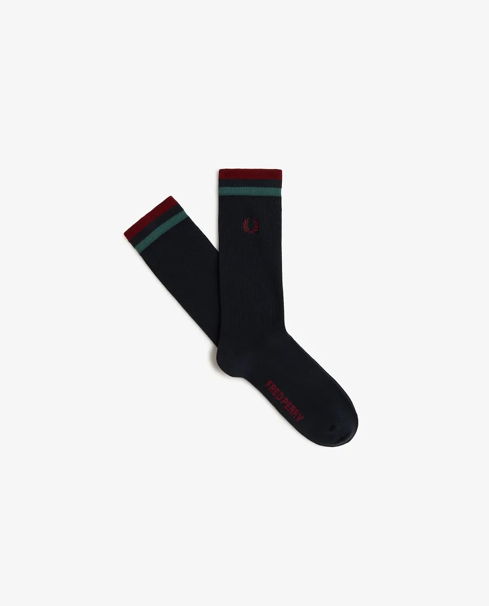 Мужские высокие носки с двумя полосками Fred Perry, темно-синий
Мужские высокие носки с двумя полосками Fred Perry, темно-синий