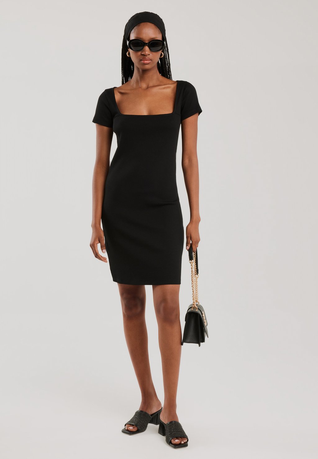 Платье-джемпер Shift dress Big Star, черный
Платье-джемпер Shift dress Big Star, черный