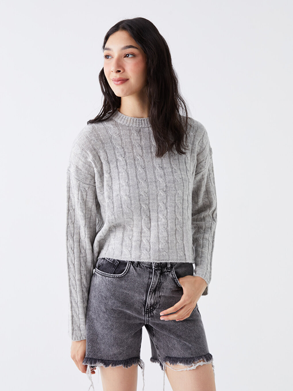 Женский трикотажный свитер с длинным рукавом с круглым вырезом и узором LCW Casual, серый меланж
Женский трикотажный свитер с длинным рукавом с круглым вырезом и узором LCW Casual, серый меланж