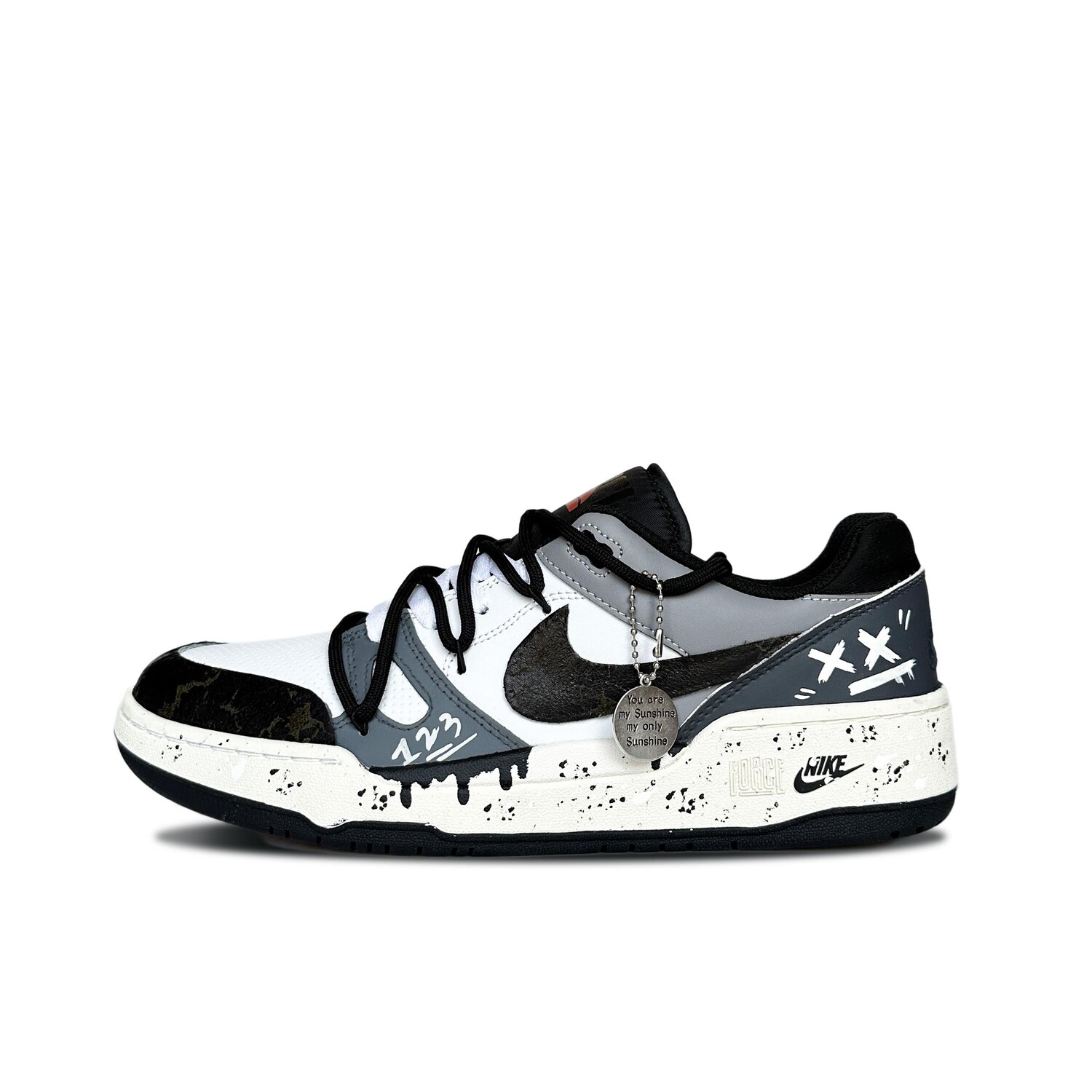 Кроссовки Nike Full Force Skateboarding Shoes Men Low-top White/black/gray, черный/белый
Кроссовки Nike Full Force Skateboarding Shoes Men Low-top White/black/gray, черный/белый
