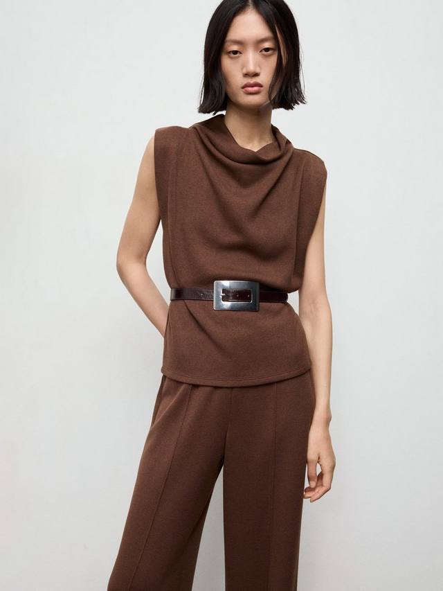 Топ Lucca с драпированным воротом Mango, Brown
Топ Lucca с драпированным воротом Mango, Brown