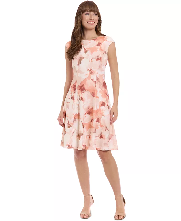 Женское платье с цветочным принтом, короткими рукавами и силуэтом "fit & flare" London Times, розовый
Женское платье с цветочным принтом, короткими рукавами и силуэтом "fit & flare" London Times, розовый