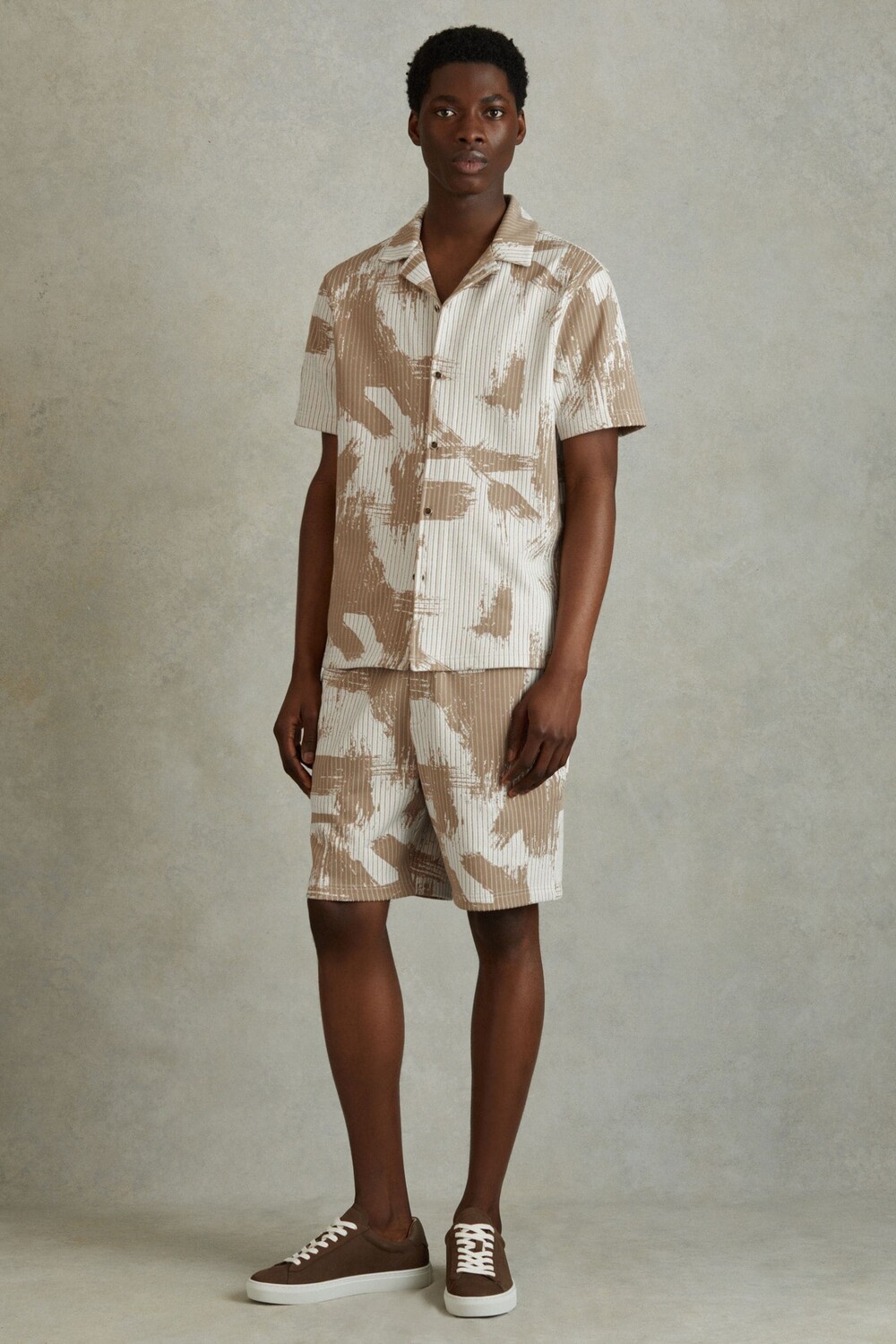 Рубашка Viceroy с кубинским воротником и принтом Reiss, желтый
Рубашка Viceroy с кубинским воротником и принтом Reiss, желтый