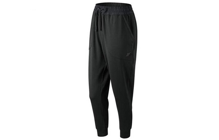 Трикотажные спортивные штаны женские черные New Balance
Трикотажные спортивные штаны женские черные New Balance