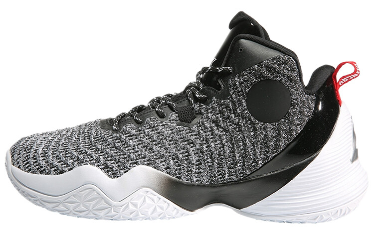 Баскетбольные кроссовки мужские среднего размера, черные, цветочные, серые Peak
Баскетбольные кроссовки мужские среднего размера, черные, цветочные, серые Peak