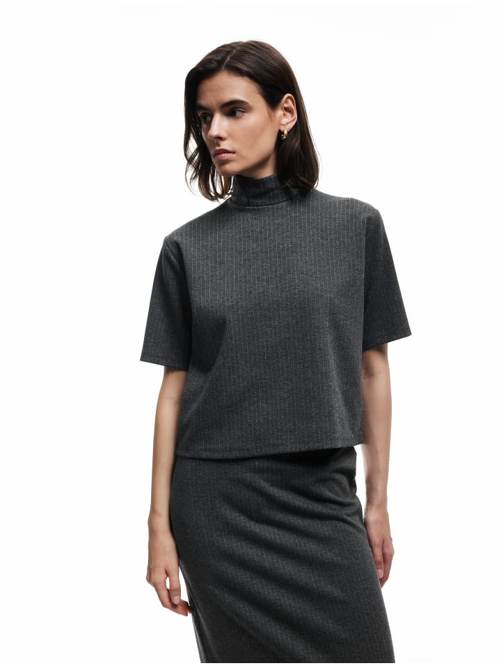 Футболка с коротким рукавом в серую полоску KOTON, серый
Футболка с коротким рукавом в серую полоску KOTON, серый