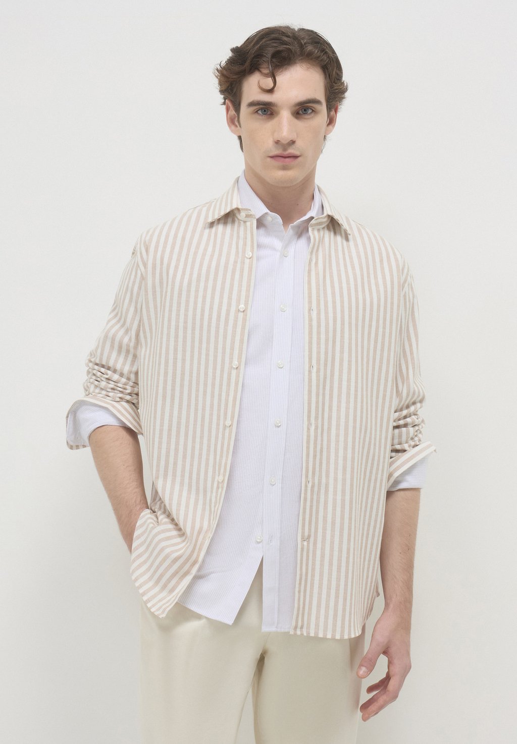 Рубашка A RIGHE Calliope, бежевый
Рубашка A RIGHE Calliope, бежевый