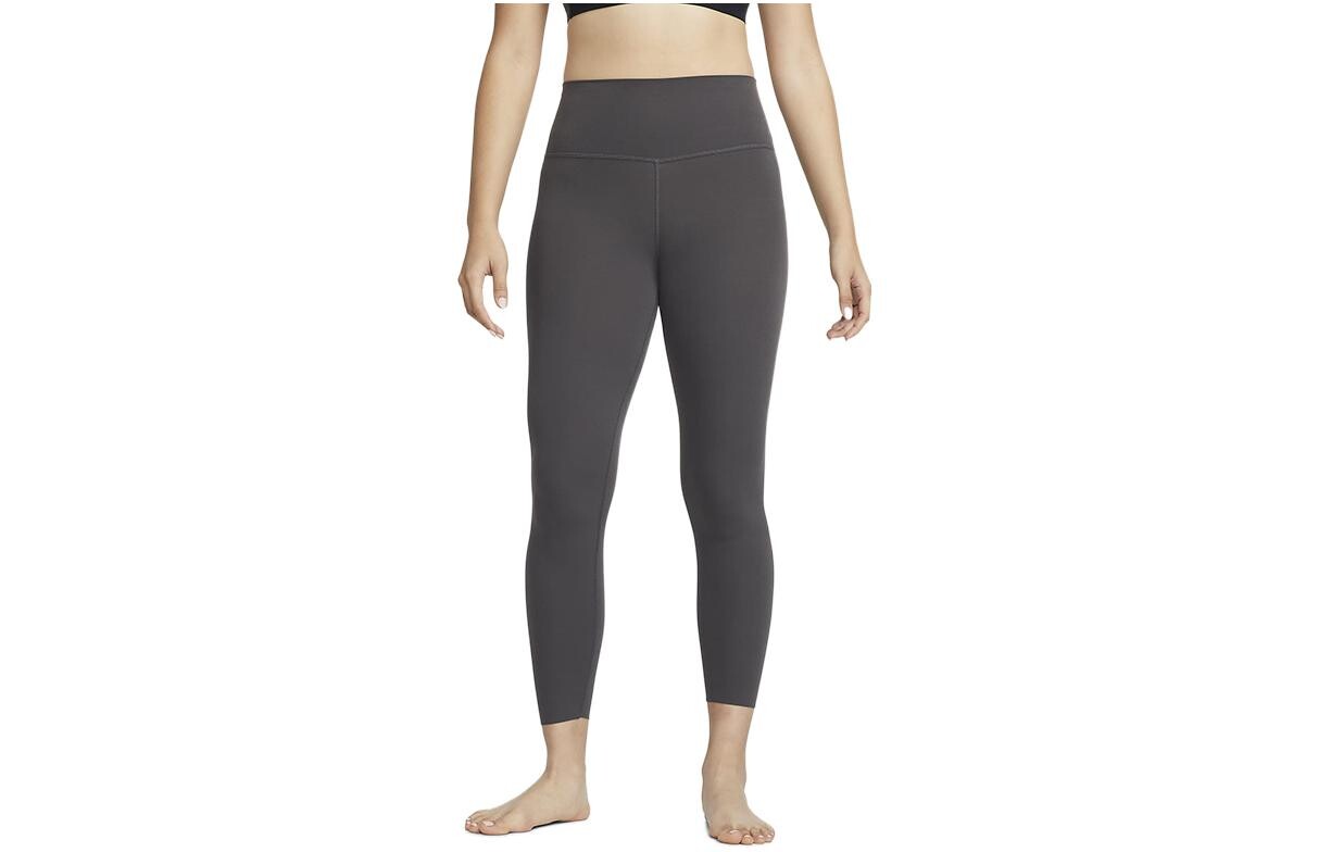 Спортивные брюки женские серые Nike
Спортивные брюки женские серые Nike