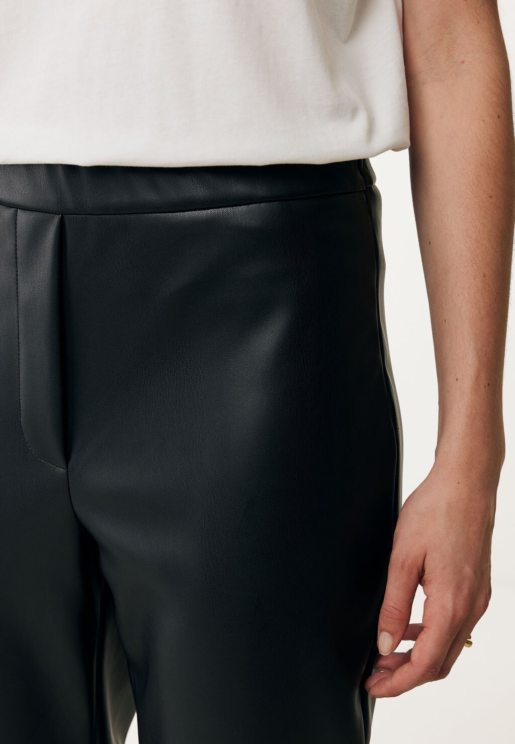 Брюки Mexx, черный
Брюки Mexx, черный