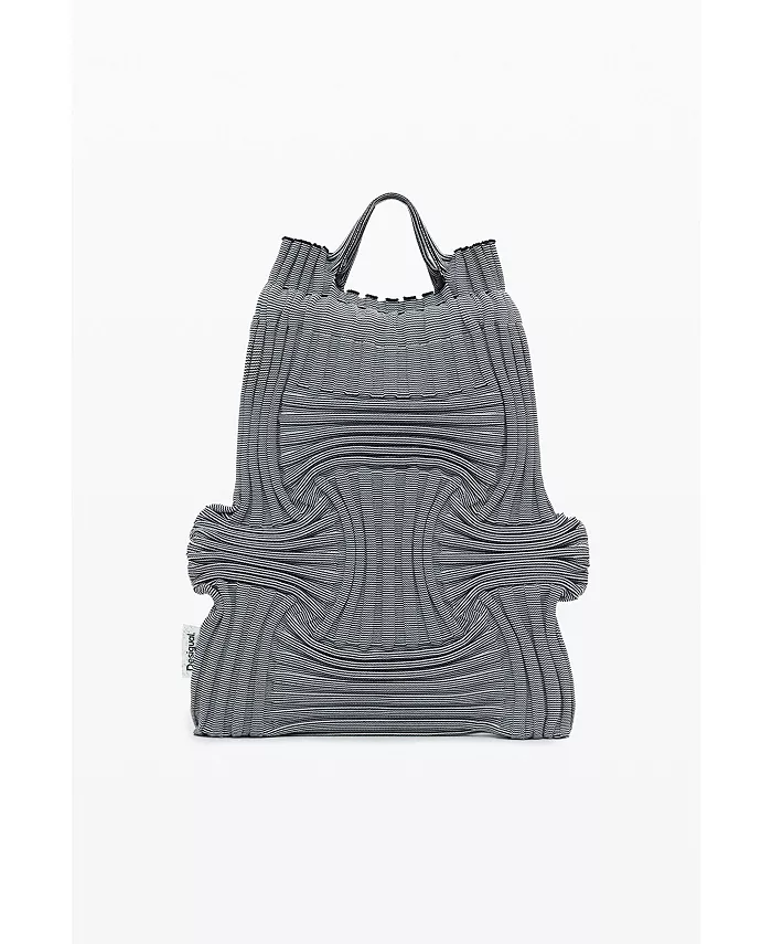 Женский рюкзак среднего размера со сборками Desigual, черный
Женский рюкзак среднего размера со сборками Desigual, черный