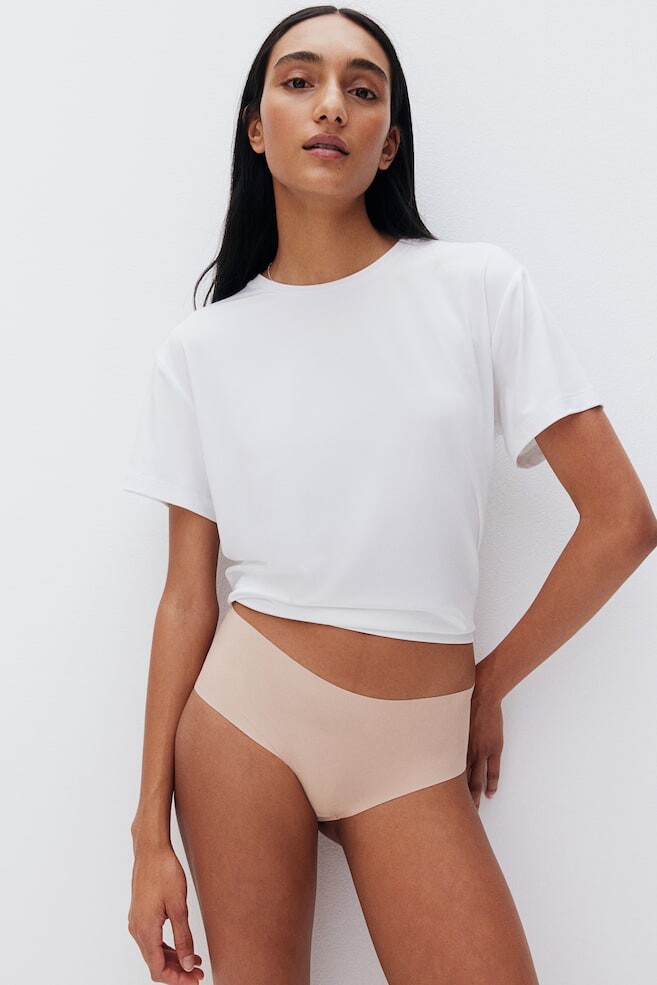 3 пары невидимых трусиков-хипстеров H&M, бежевый
3 пары невидимых трусиков-хипстеров H&M, бежевый