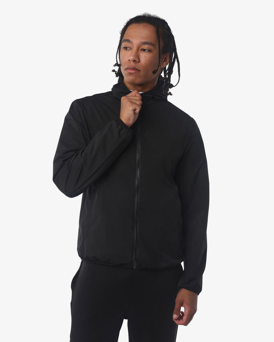 JAKED Синтетическая спортивная куртка для мужчин в черном и ледяном цветах
JAKED Синтетическая спортивная куртка для мужчин в черном и ледяном цветах