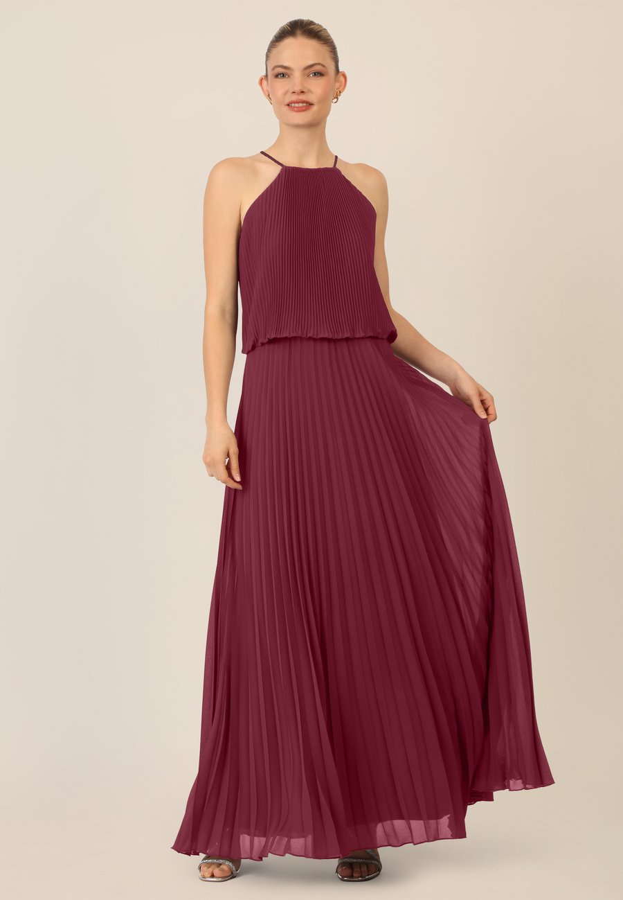 Платье Apart Maxi dress, Bordeauxrot/Bordeaux
Платье Apart Maxi dress, Bordeauxrot/Bordeaux