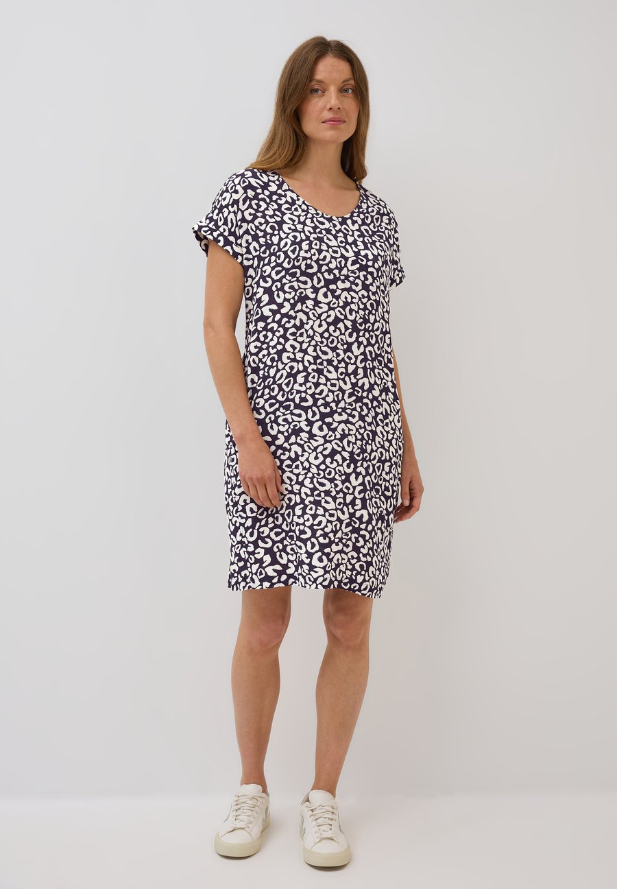 Платье Cecil Day dress, Blau/Dark Blue
Платье Cecil Day dress, Blau/Dark Blue