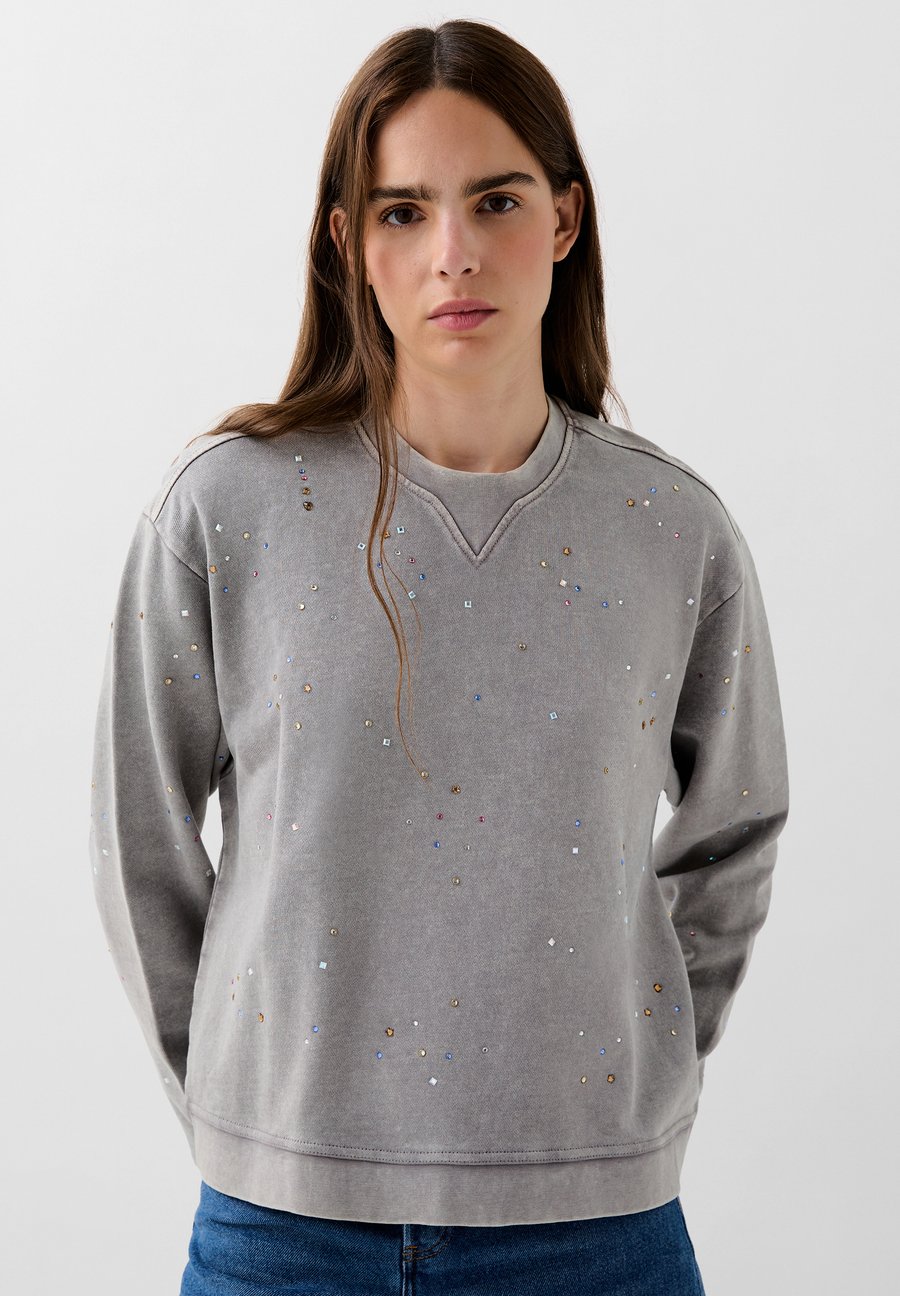 Толстовка Scalpers MULTISTUDS AOP, Light Grey
Толстовка Scalpers MULTISTUDS AOP, Light Grey