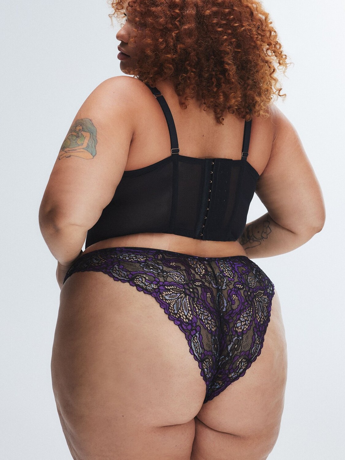 Бразильские трусики Savage X Fenty Romantic Corded Lace Metallic, цвет Black Caviar/Purple Metallic
Бразильские трусики Savage X Fenty Romantic Corded Lace Metallic, цвет Black Caviar/Purple Metallic
