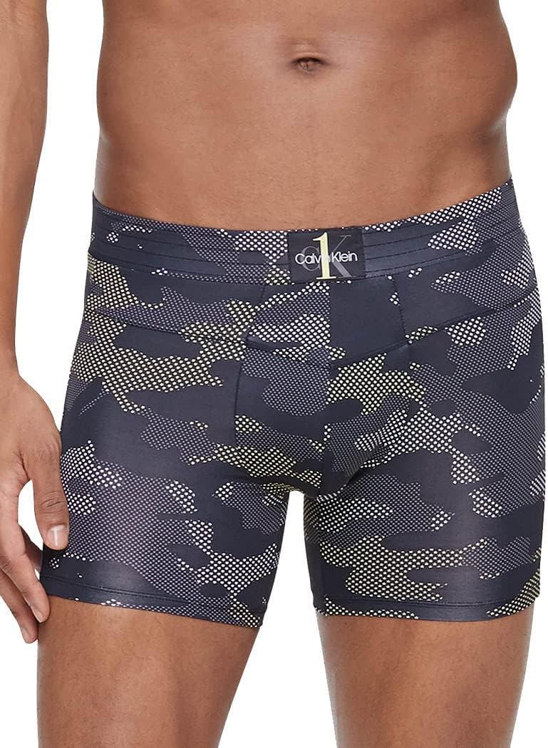 Мужские трусы-боксеры Calvin Klein, Camo Print Limelight
Мужские трусы-боксеры Calvin Klein, Camo Print Limelight
