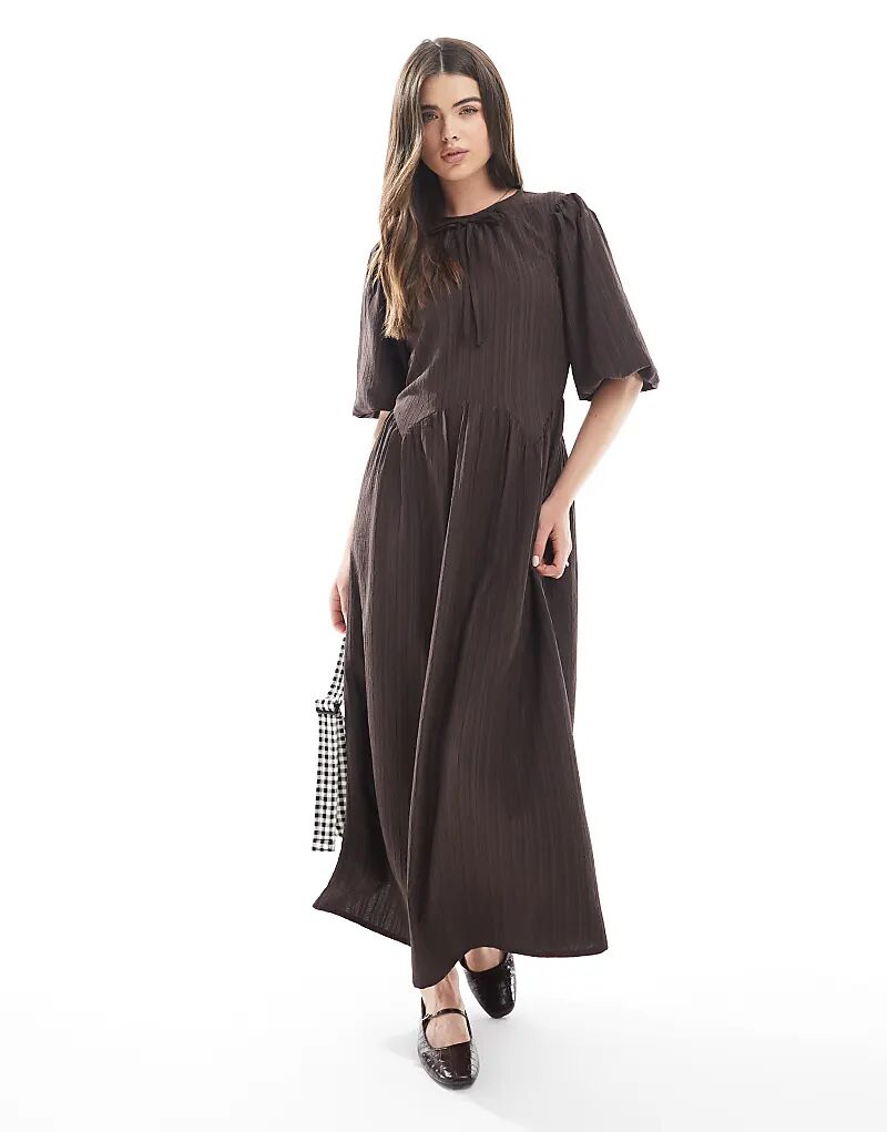 Платье мидакси Wednesday's Girl в полоску с рукавами-фонариками и завязками коричневого цвета
Платье мидакси Wednesday's Girl в полоску с рукавами-фонариками и завязками коричневого цвета