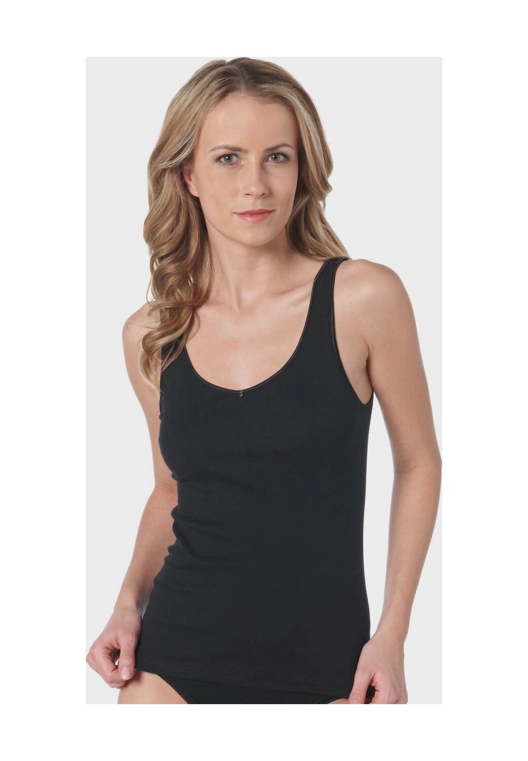 Майка бесшовная женская «Шелк» Sylvia Speidel., черный
Майка бесшовная женская «Шелк» Sylvia Speidel., черный