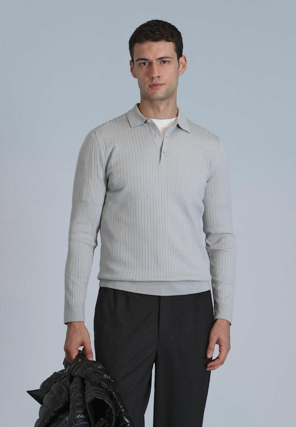 Джемпер ADEN Lufian, серый
Джемпер ADEN Lufian, серый