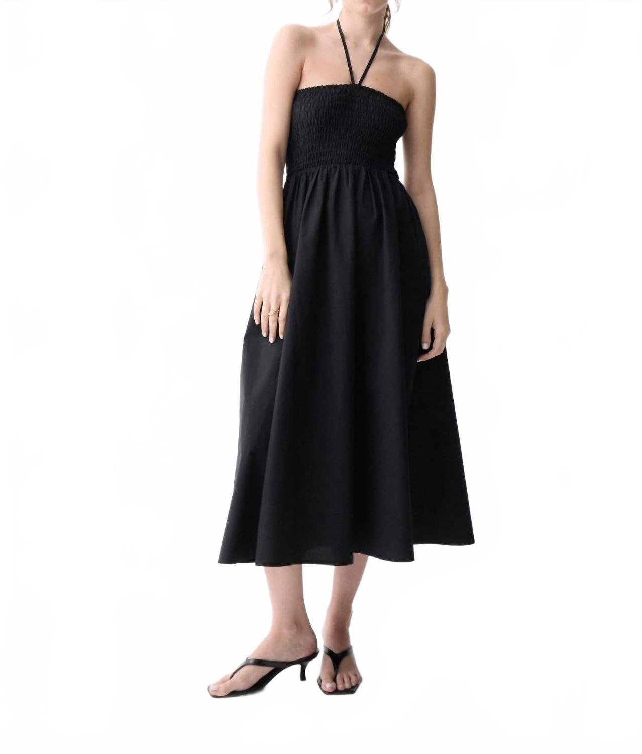 Платье Osorio в черном цвете DELUC
Платье Osorio в черном цвете DELUC