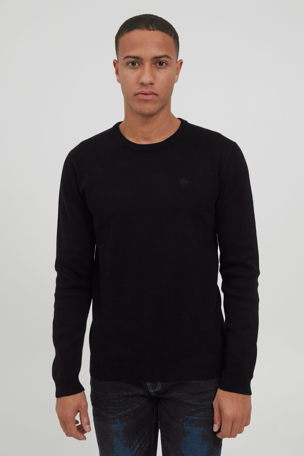 Пуловер 11 Project Rundhals PRSandro, черный
Пуловер 11 Project Rundhals PRSandro, черный