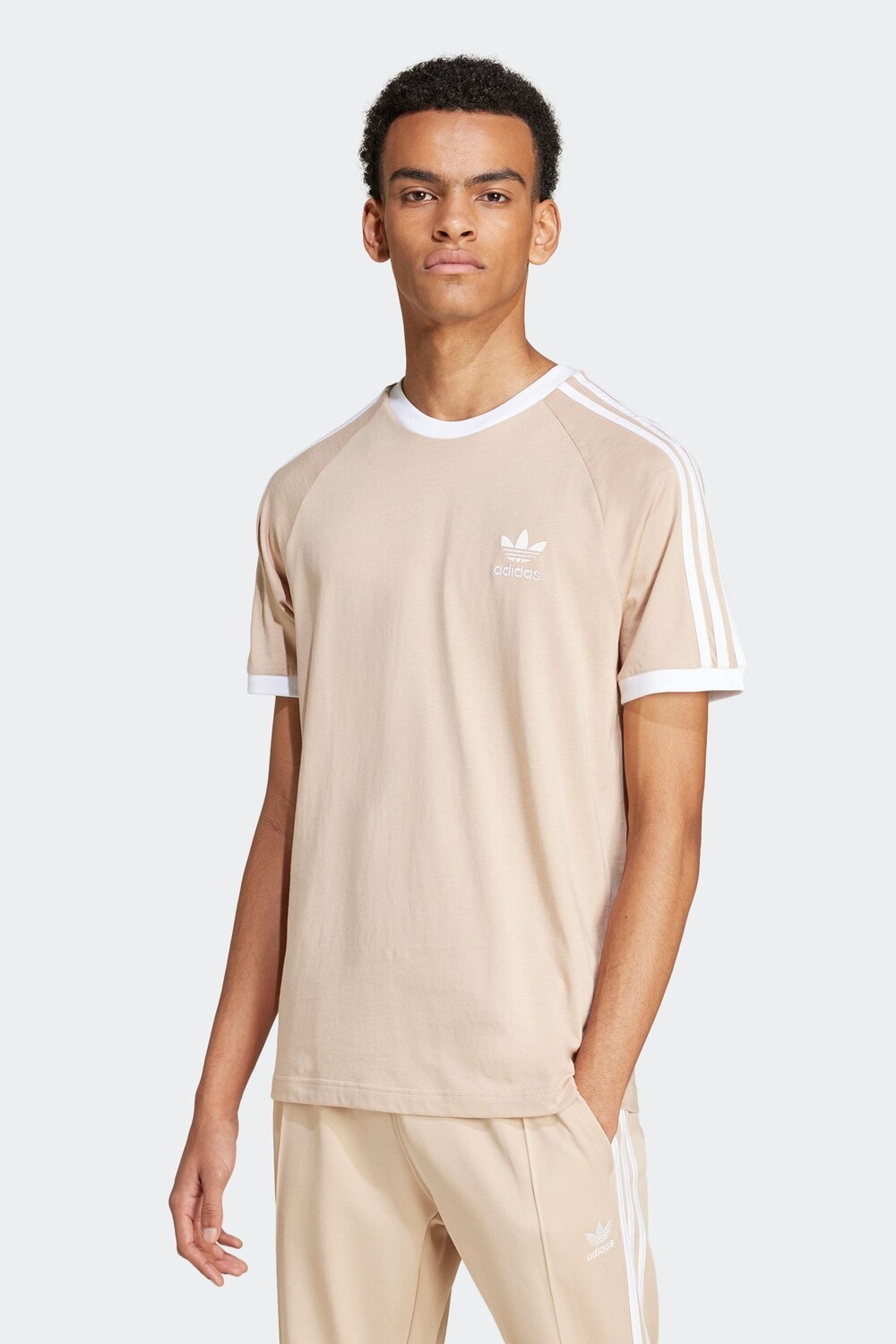 Футболка Adicolor Classics с 3 полосками Adidas, коричневый
Футболка Adicolor Classics с 3 полосками Adidas, коричневый