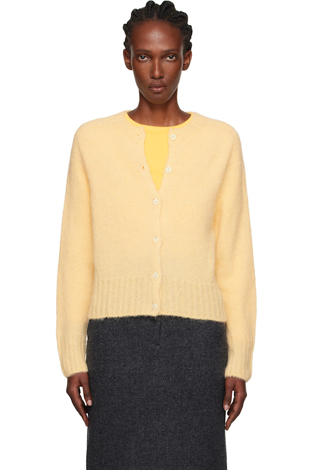 Nothing Written Желтый вязаный кардиган из альпаки
Nothing Written Желтый вязаный кардиган из альпаки