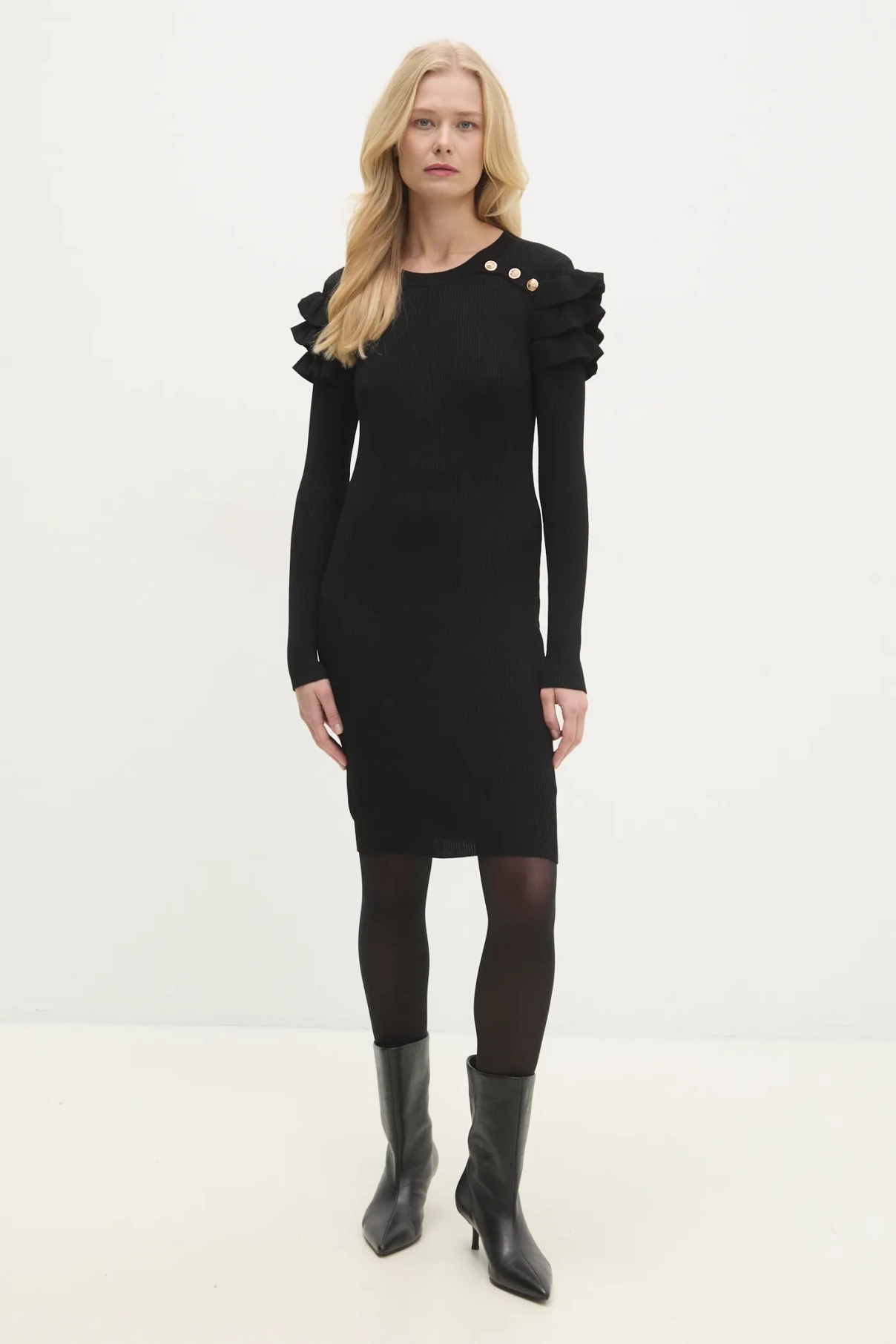 Платье Answear Lab, черный
Платье Answear Lab, черный