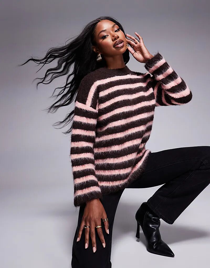 Супер пушистый джемпер темно-коричневого цвета River Island
Супер пушистый джемпер темно-коричневого цвета River Island