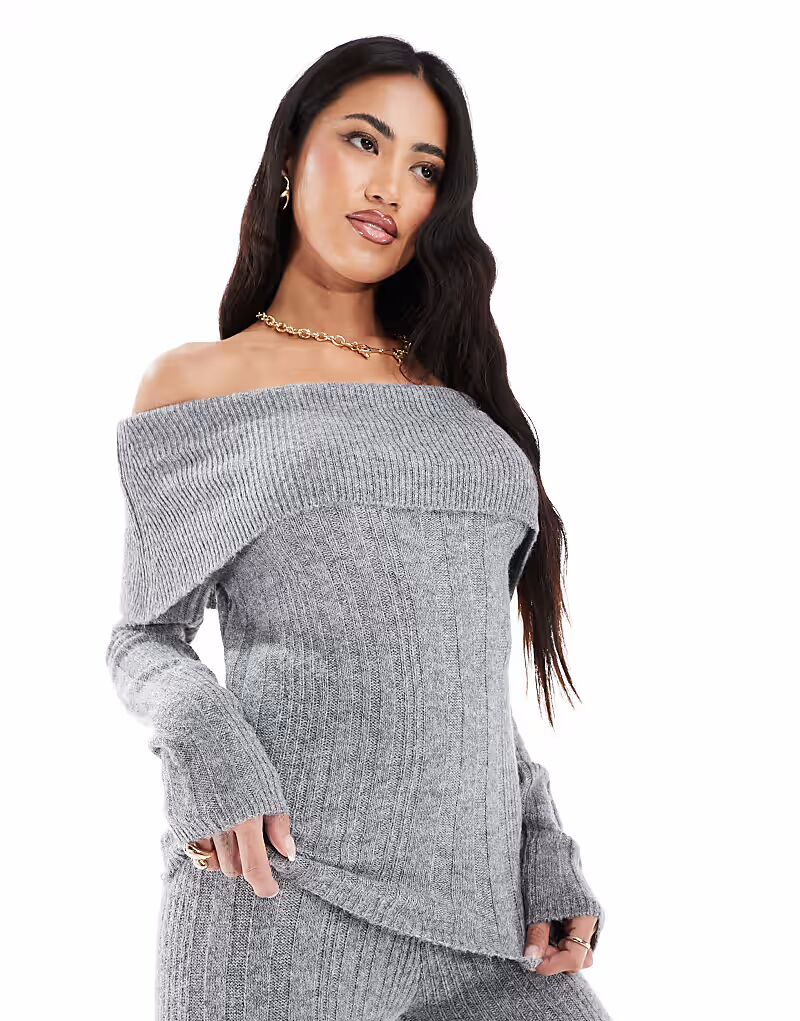 Вязаный джемпер с отворотом и отделкой в рубчик In The Style, серый цвет
Вязаный джемпер с отворотом и отделкой в рубчик In The Style, серый цвет