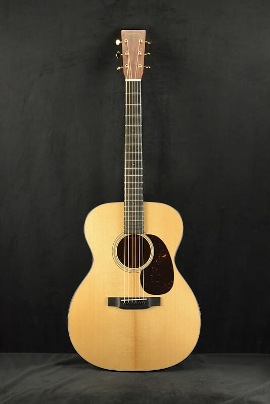 Акустическая гитара Martin Custom Shop 000 Sitka Spruce VTS Quilted Pommele Sapele Natural
Акустическая гитара Martin Custom Shop 000 Sitka Spruce VTS Quilted Pommele Sapele Natural