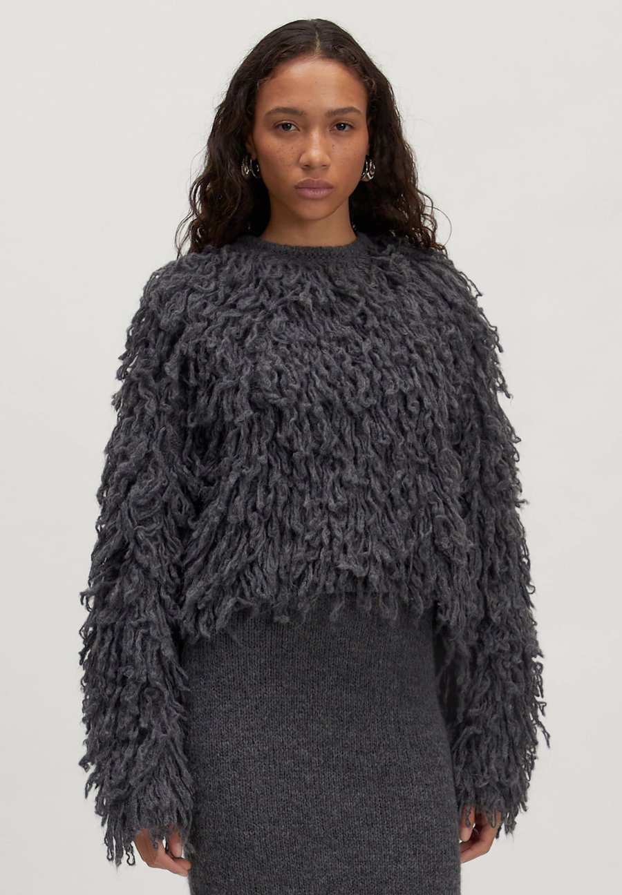 Джемпер EDITED Jumper, Grau/Grey
Джемпер EDITED Jumper, Grau/Grey