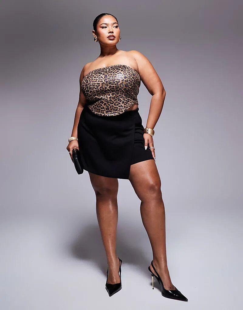 Юбка-шорты с аккуратным угловым подолом черного цвета ASOS
Юбка-шорты с аккуратным угловым подолом черного цвета ASOS