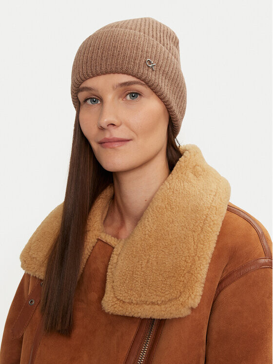 Кепка Calvin Klein, бежевый
Кепка Calvin Klein, бежевый