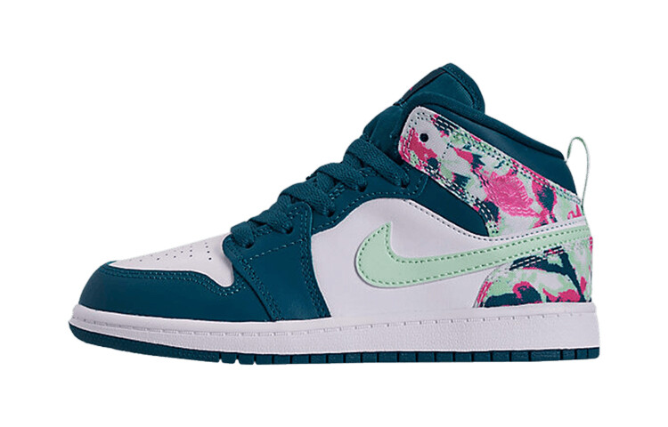 Детские баскетбольные кроссовки Jordan Air Jordan 1 BP
Детские баскетбольные кроссовки Jordan Air Jordan 1 BP