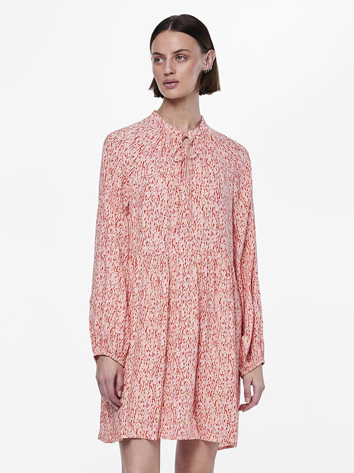 Длинное платье Pieces, цвет beige/rot
Длинное платье Pieces, цвет beige/rot