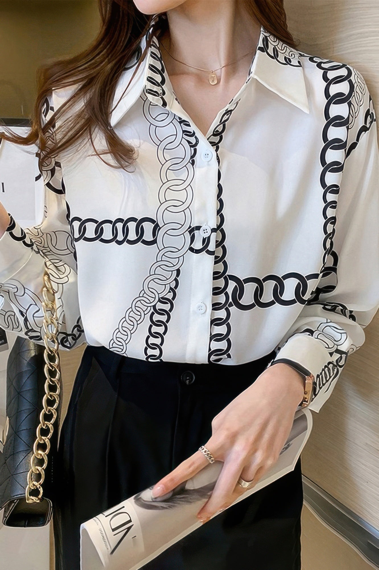 Блуза с принтом цепь, свободного кроя и спущенным плечом TRUEDAMES, черно-белый
Блуза с принтом цепь, свободного кроя и спущенным плечом TRUEDAMES, черно-белый