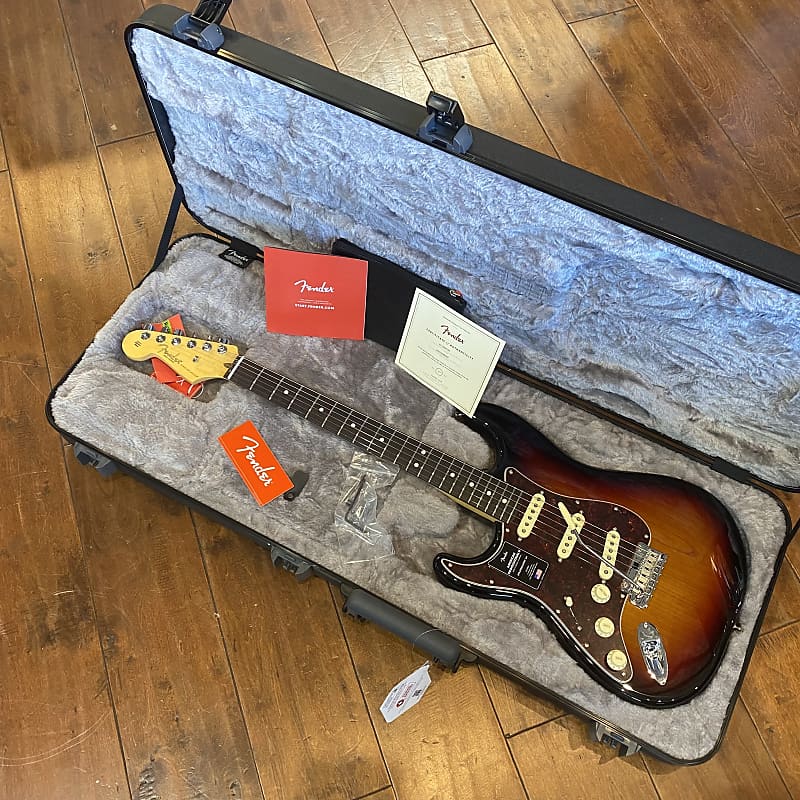 Электрогитара Fender American Professional II Stratocaster LH Rosewood 2021 Sunburst US210048323 
Электрогитара Fender American Professional II Stratocaster LH Rosewood 2021 Sunburst US210048323