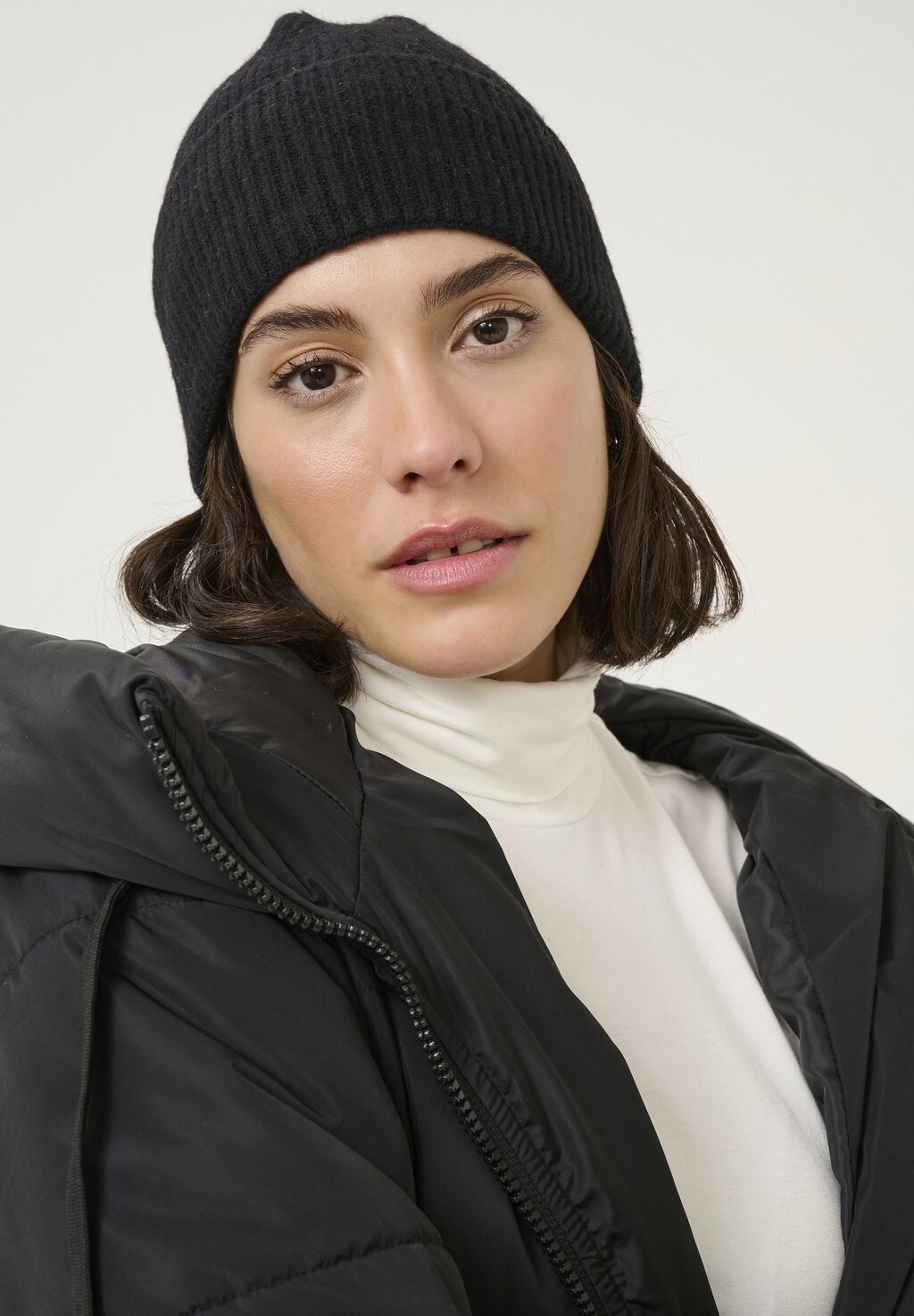 Шапка Kaffe, черный
Шапка Kaffe, черный