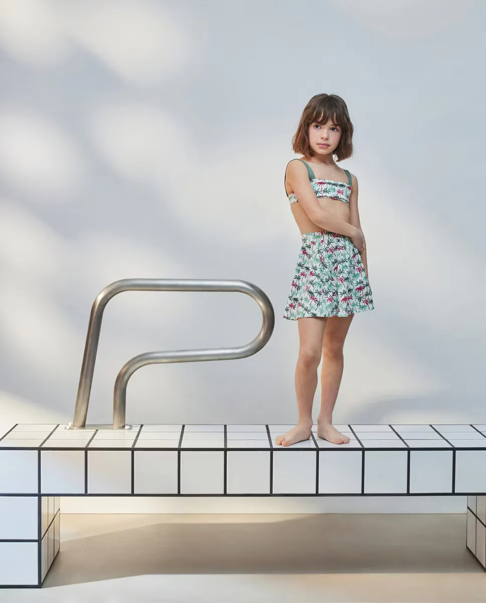 Девичий саронг с юбкой с принтом в фантазийном исполнении Kids El Corte Inglés, белый
Девичий саронг с юбкой с принтом в фантазийном исполнении Kids El Corte Inglés, белый