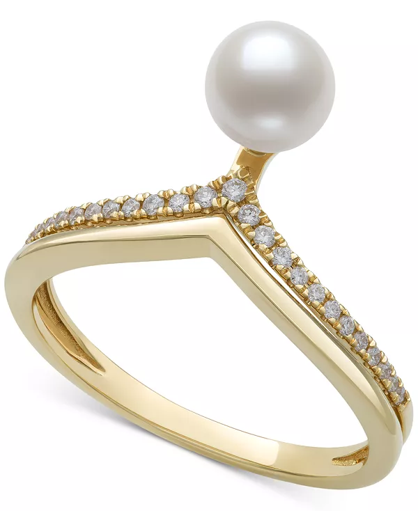 Кольцо с шевроном из 10-каратного золота с культивированным пресноводным жемчугом (6 мм) и бриллиантом (1/10 карата) Belle De Mer, gold
Кольцо с шевроном из 10-каратного золота с культивированным пресноводным жемчугом (6 мм) и бриллиантом (1/10 карата) Belle De Mer, gold