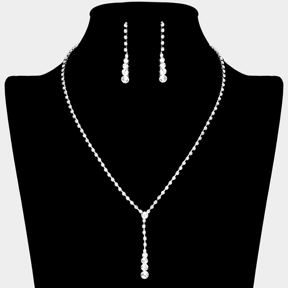 Y-образное ожерелье с круглыми камнями и стразами Fashnzfab, серебряный
Y-образное ожерелье с круглыми камнями и стразами Fashnzfab, серебряный