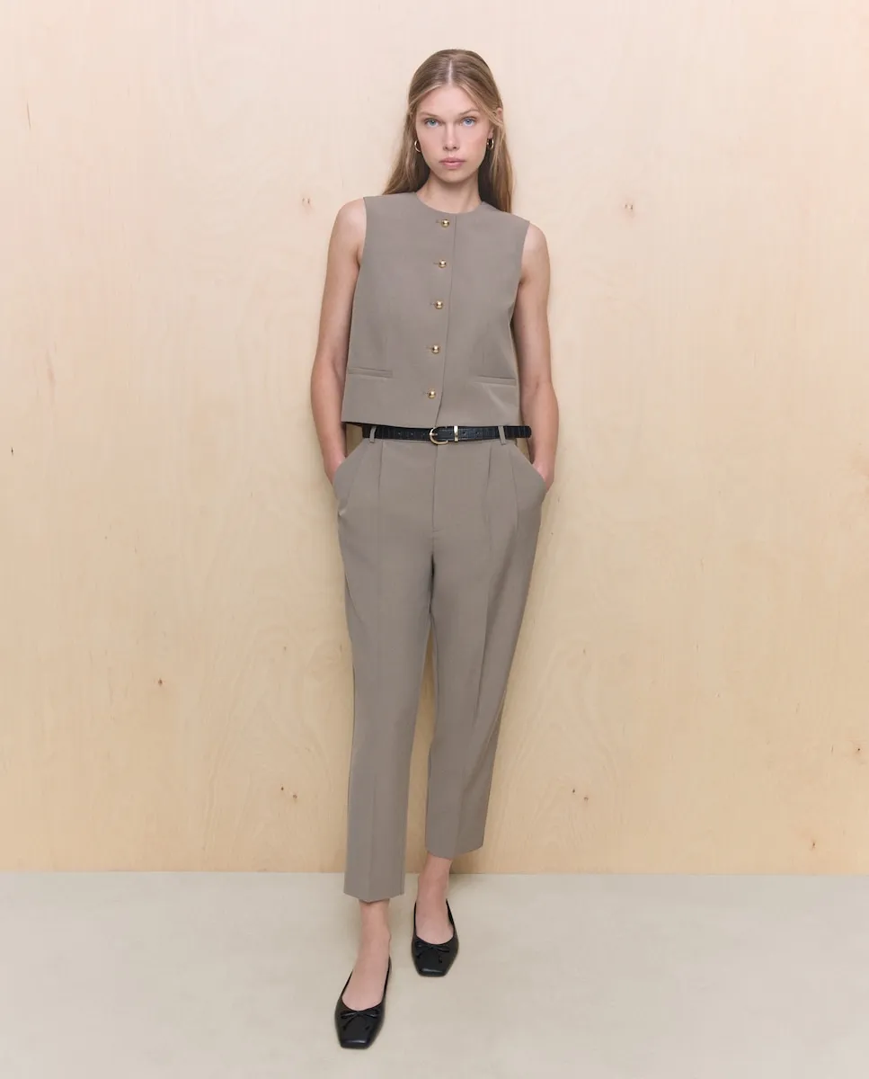 Женские однотонные брюки Easy Wear, зеленый
Женские однотонные брюки Easy Wear, зеленый