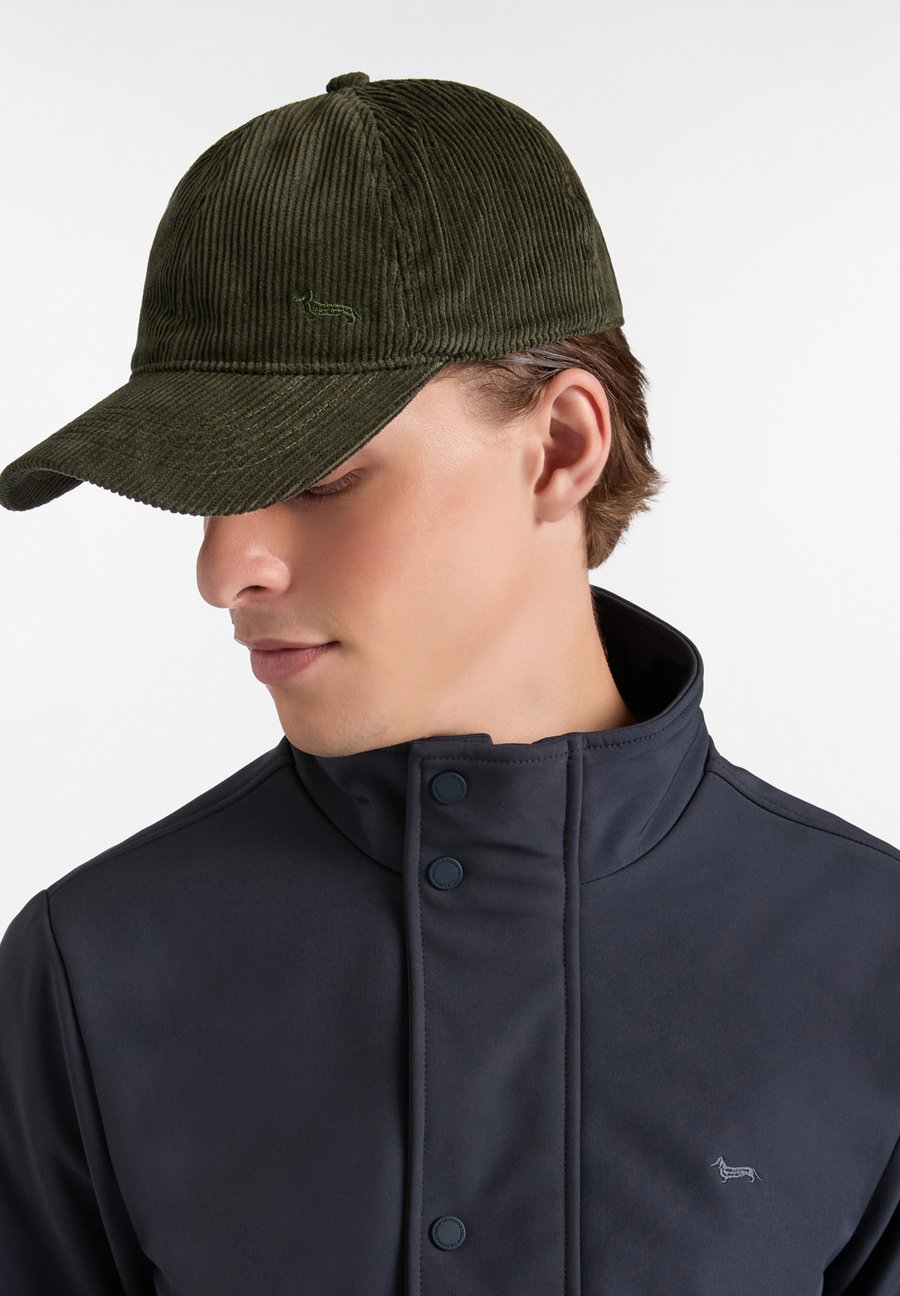 Бейсболка Harmont & Blaine Cap, Verde/Green
Бейсболка Harmont & Blaine Cap, Verde/Green