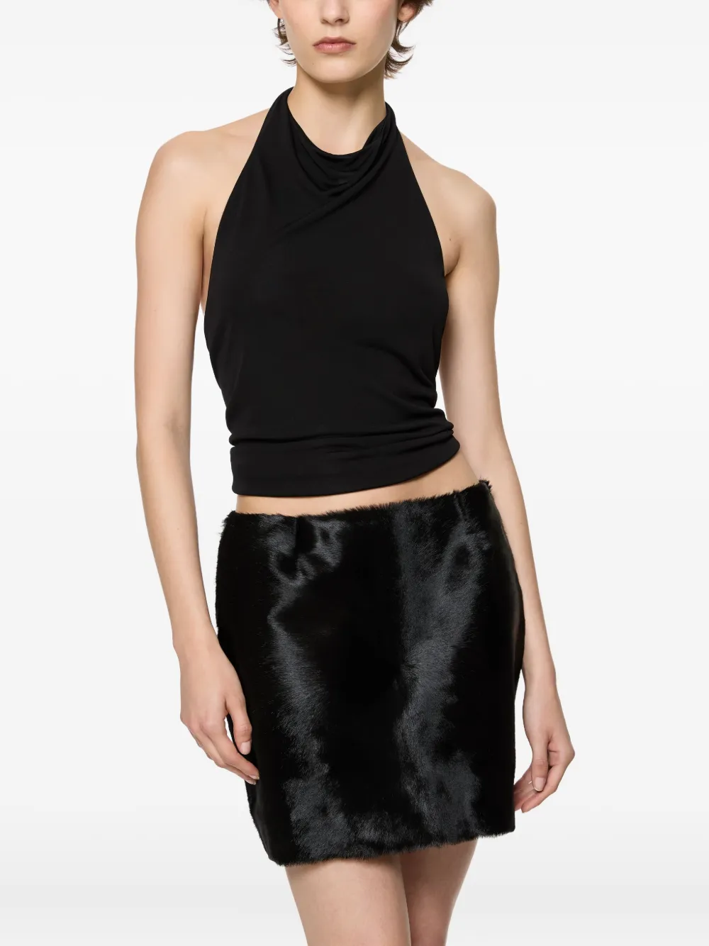 Топ Arlo с вырезом халтер Paris Georgia, черный
Топ Arlo с вырезом халтер Paris Georgia, черный