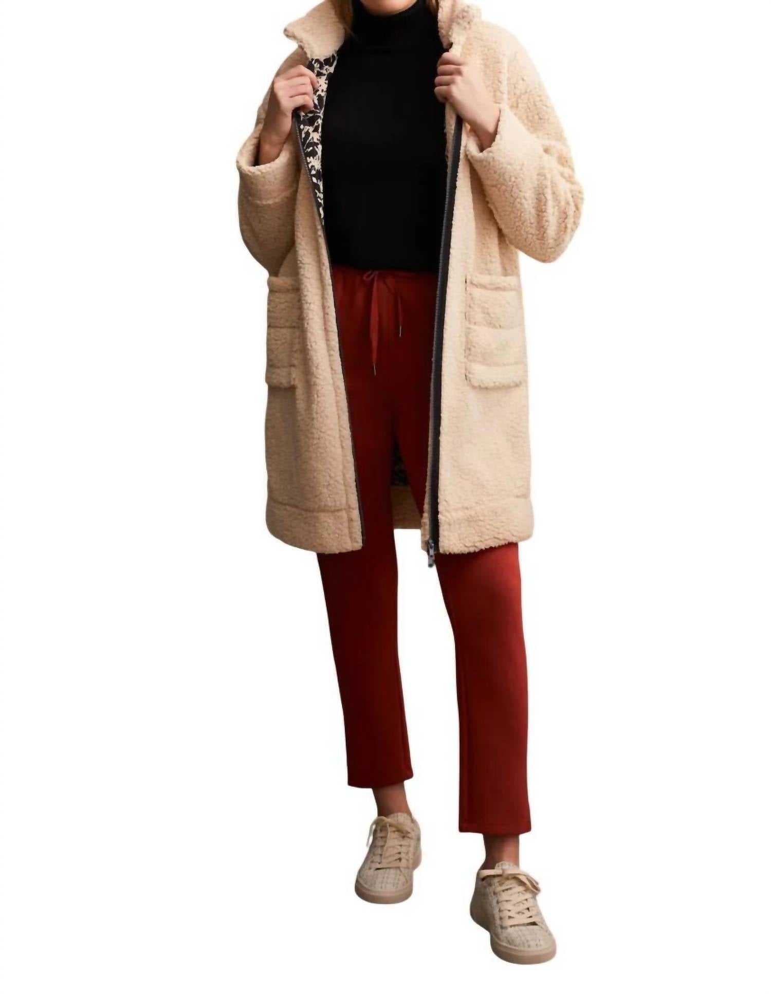 Светлое шерповое пальто Moonstone TRIBAL, Moonstone
Светлое шерповое пальто Moonstone TRIBAL, Moonstone