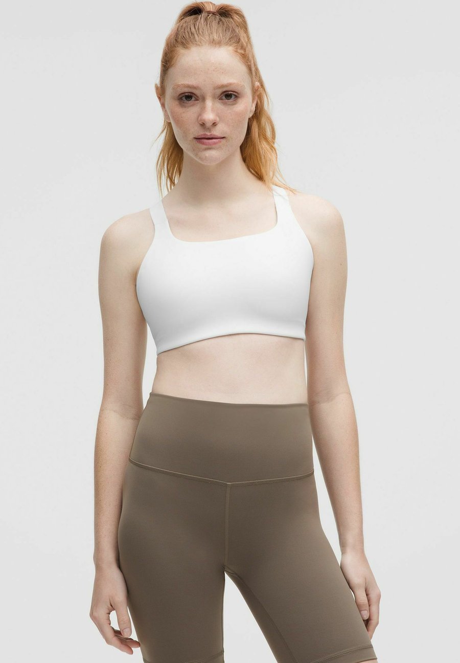 Бюстгальтер lululemon ULTRALU SQUARE-NECK WORKOUT D/DD, White
Бюстгальтер lululemon ULTRALU SQUARE-NECK WORKOUT D/DD, White