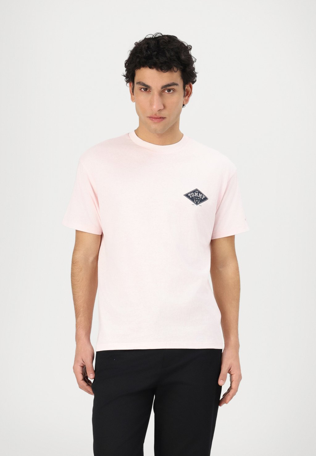 Футболка с принтом VARSITY GRAPHICS TEE Tommy Jeans, розовый
Футболка с принтом VARSITY GRAPHICS TEE Tommy Jeans, розовый